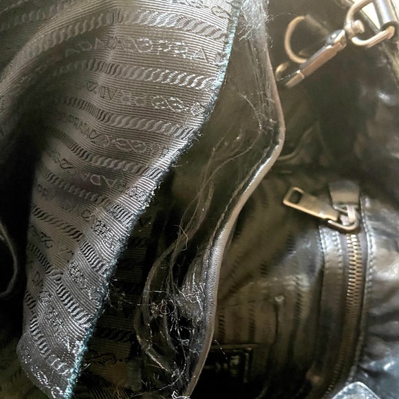 Black Prada large handbag. Double handle + Strap - Picture 7 of 16